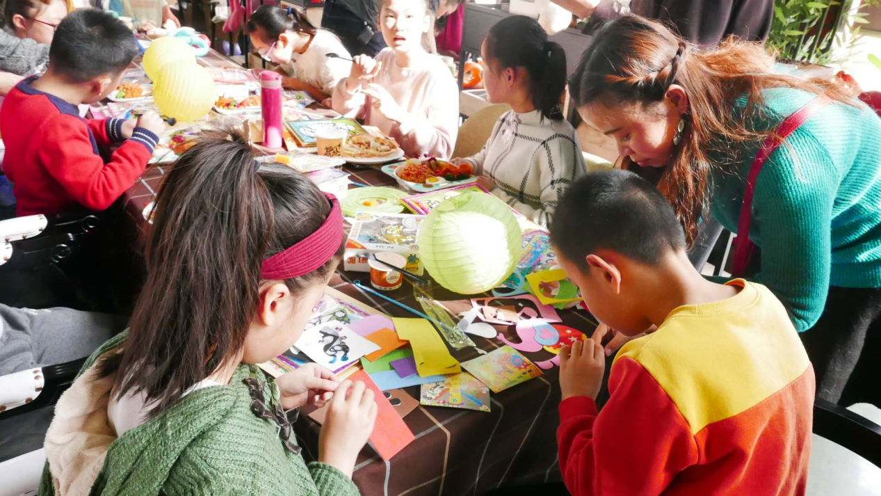 {六合彩}(亲子活动有哪些游戏)